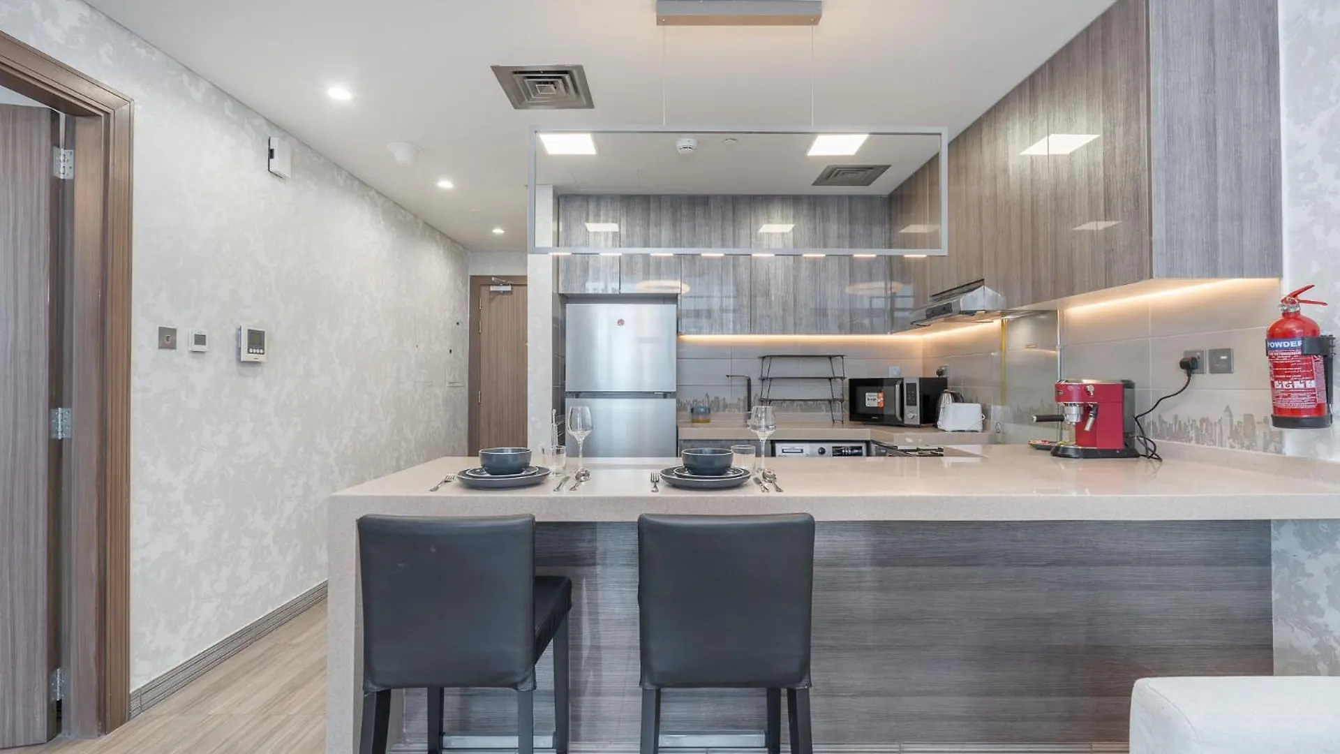 Heaven Crest Vacation Homes - Balcony With City View 1Bhk In Jlt Dubai Close To Metro & Marina Apartment