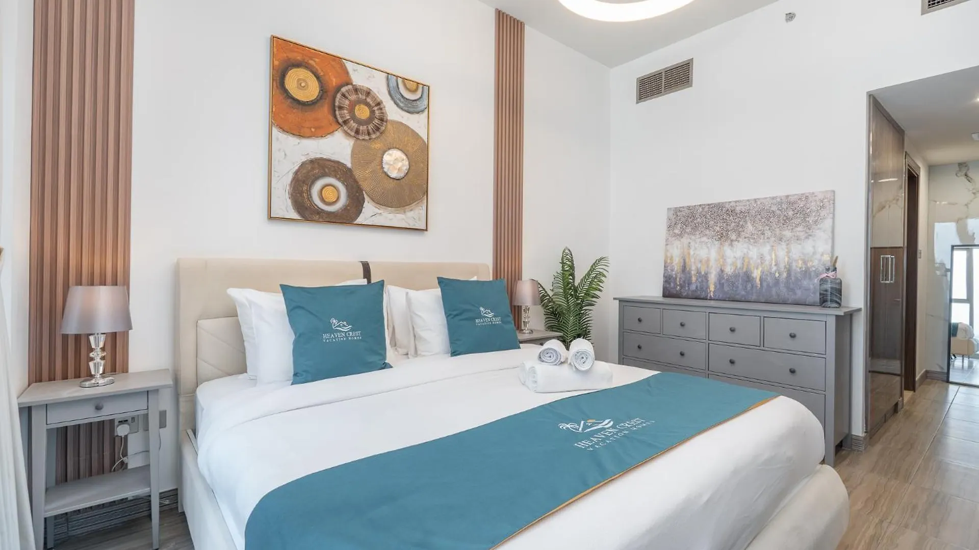 Heaven Crest Vacation Homes - Balcony With City View 1Bhk In Jlt Dubai Close To Metro & Marina