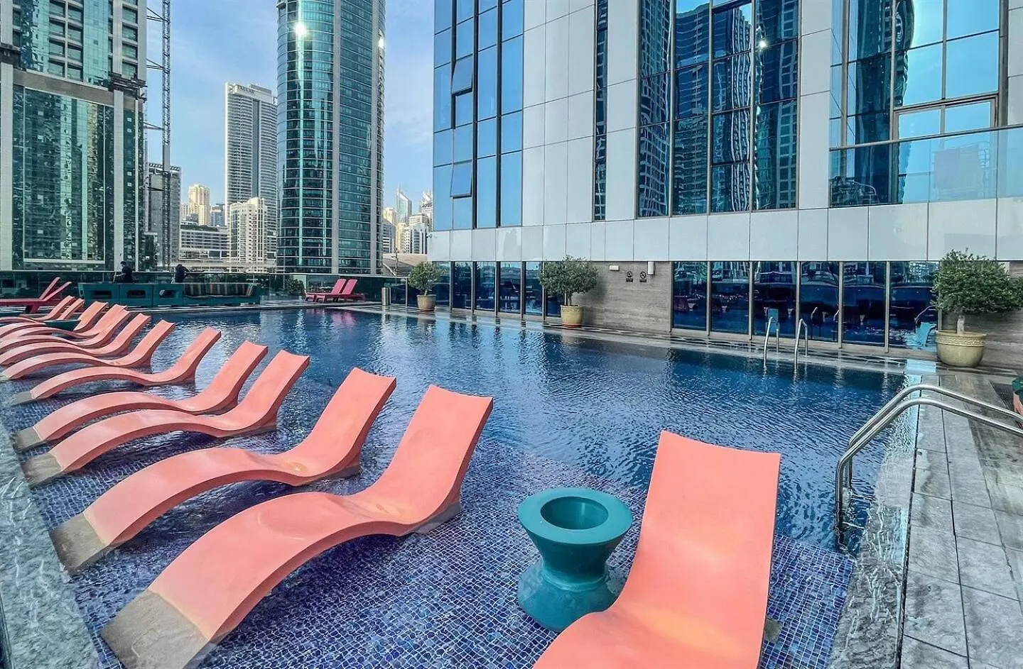 Heaven Crest Vacation Homes - Balcony With City View 1Bhk In Jlt Dubai Close To Metro & Marina Apartment